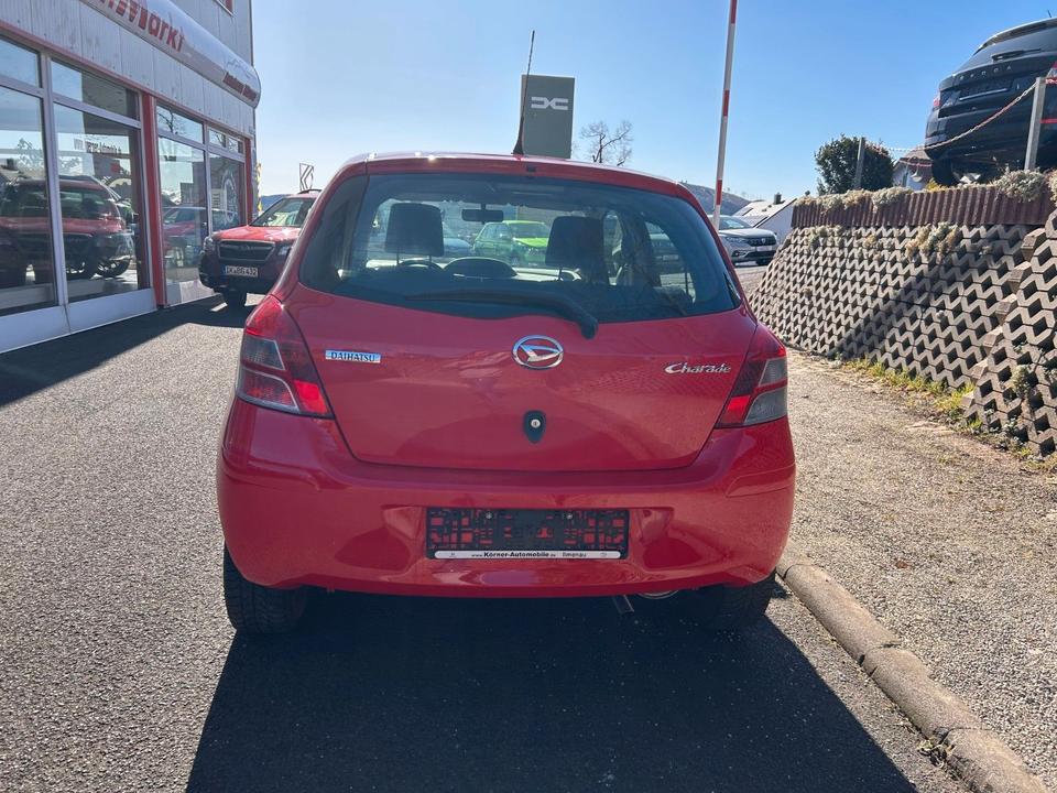 Daihatsu Charade 1,33 Dual-VVT-i ATM 36 Tkm +Winterräder in Ilmenau
