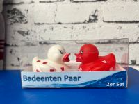 Badeenten Paar rot weiß mit Herzen Köln - Bayenthal Vorschau