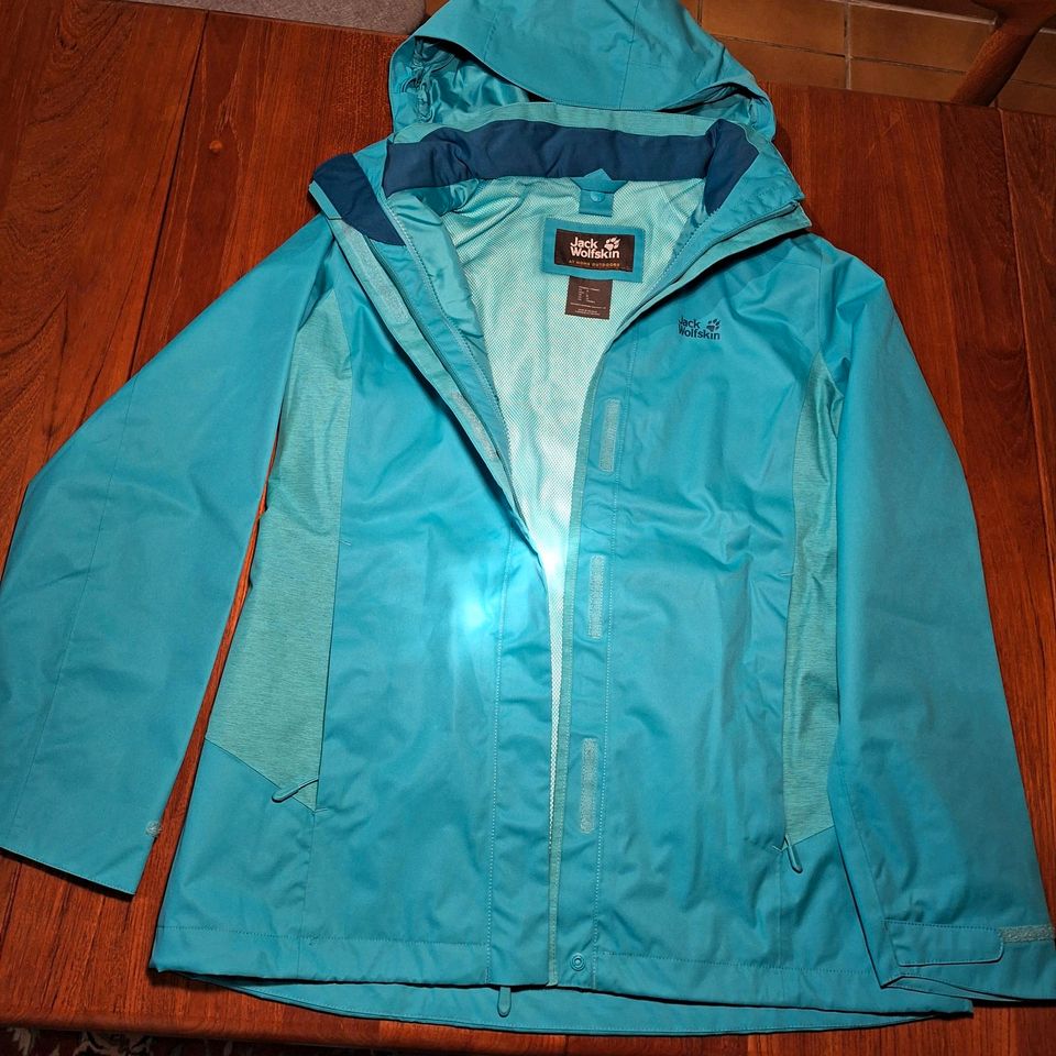 Neuw. Jack Wolfskin-Outdoorjacke - 3 in 1 - grün, Gr. M/40 in Wettenberg