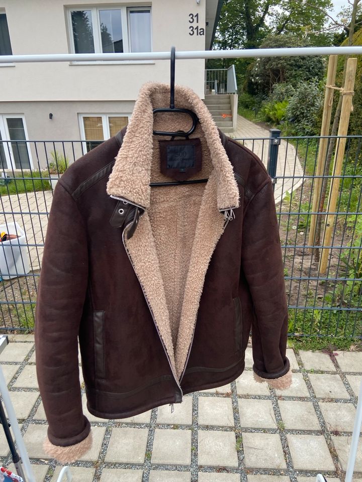 Lederjacke, gefüttert von ZARA in Norderstedt