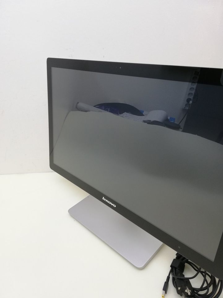 Lenovo All in one PC Touchscreen Desktop Computer Rechner in Norderstedt