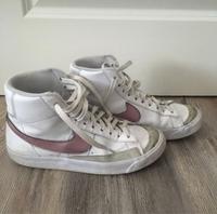 Nike pink Blazer Nordrhein-Westfalen - Lüdenscheid Vorschau