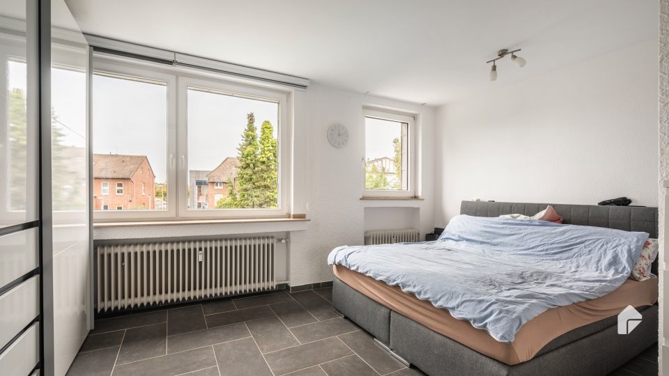 Gepflegtes MFH mit 5 Wohnungen, Terrasse, Garten und Keller in ruhiger Lage in Alsdorf