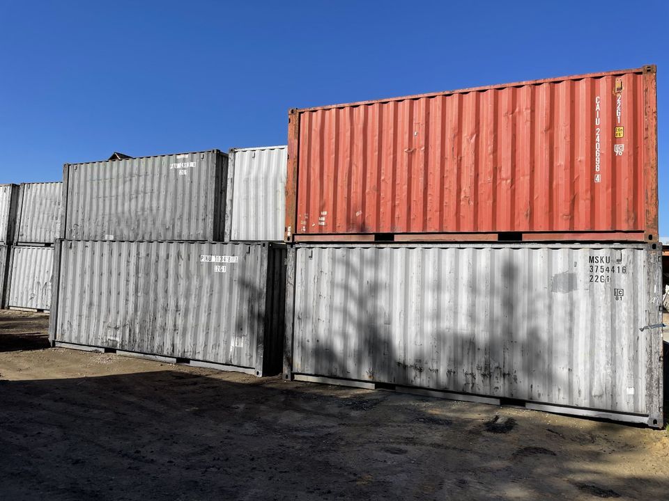 20ft Standard Hochseecontainer 6m Baustellencontainer Lagerraum in Freiburg im Breisgau