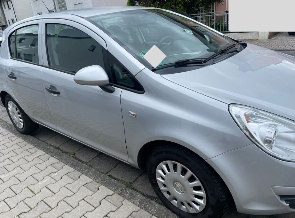 Opel Corsa in Rodgau