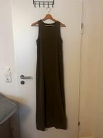 Maxikleid von Superdry in dunkelgrün/Oliv Hessen - Marburg Vorschau