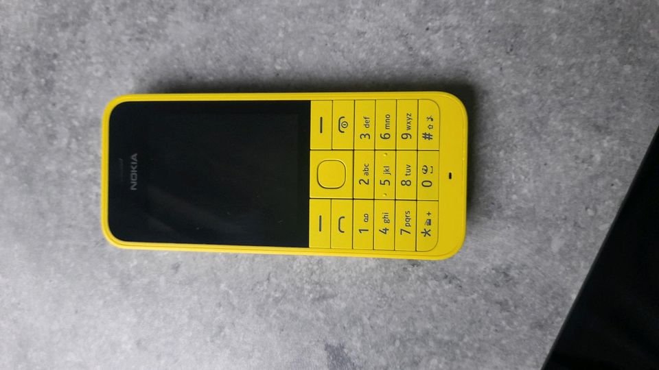 2 mal Nokia Handy in Kippenheim