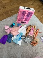 Barbie Kleiderschrank mit Zubehör Bayern - Collenberg Vorschau