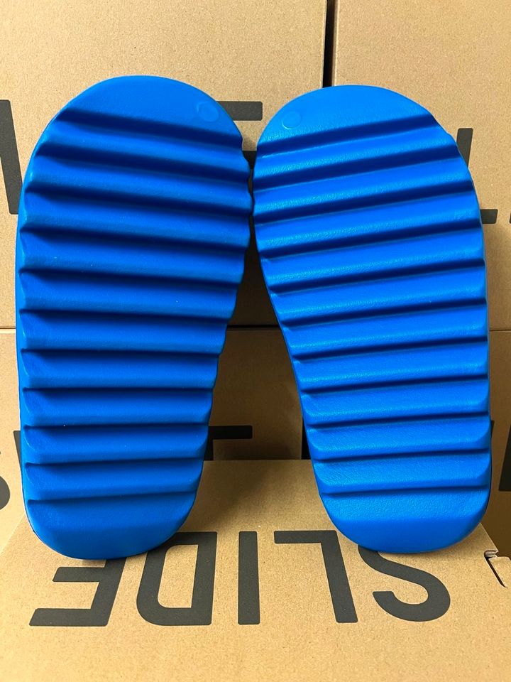 Adidas Yeezy Slide Azure EU 38 / 39 / 40,5 / 43 / 48,5 in Moers