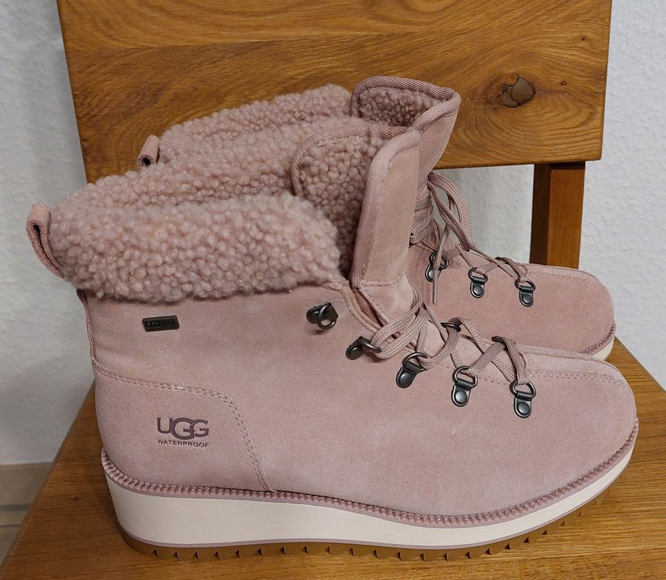 Neue Ugg Boots in Rosa, Gr.40 in Unna