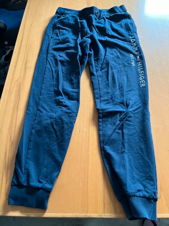 Tommy Hilfiger Jogginghose, Gr. 152 in Waldrach