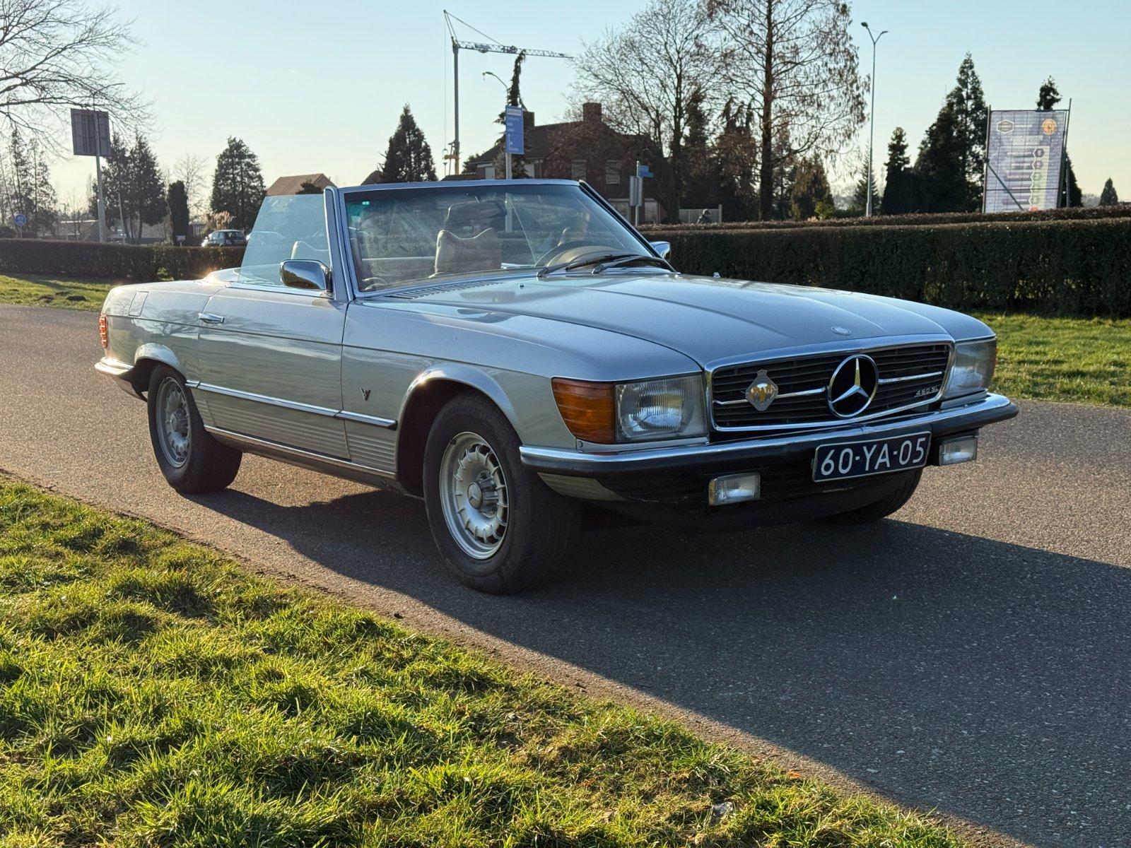 Abbildung des Autos MERCEDES 450SL automatic…