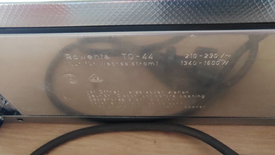 Rowenta Toaster TO-44 mit Brötchen-Röster in Niedertaufkirchen