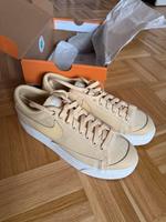 Nike Sneaker gelb neu Blazer Low 40.5 München - Sendling Vorschau