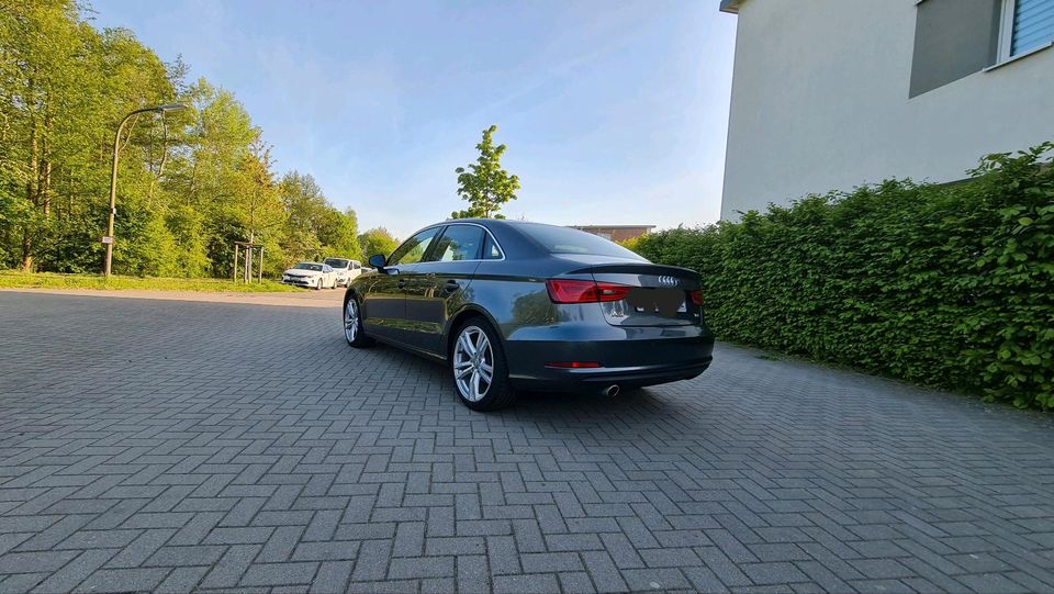 Audi a3 1,6 110ps 2×S-Line in Hamburg