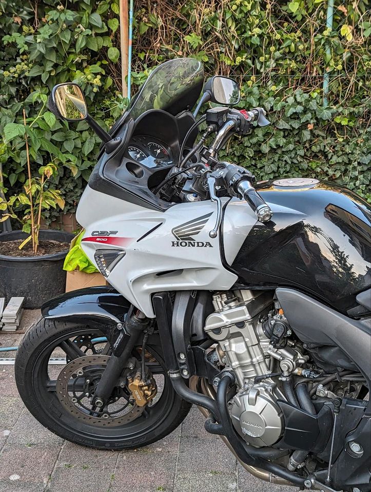 Motorrad: Honda CBF 600 SA (PC43), sehr guter Zustand in Darmstadt