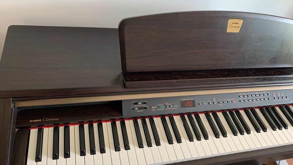 E-Piano/Klavier Yamaha clavinova CLP 130 in Ingolstadt