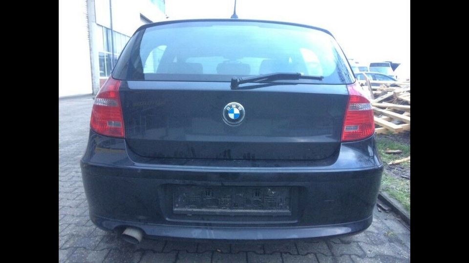 Bmw e87 Heckklape Black Saphire metallic in Erkelenz