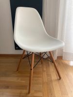 VITRA Eames Plastic Chair, weiß Hessen - Hanau Vorschau