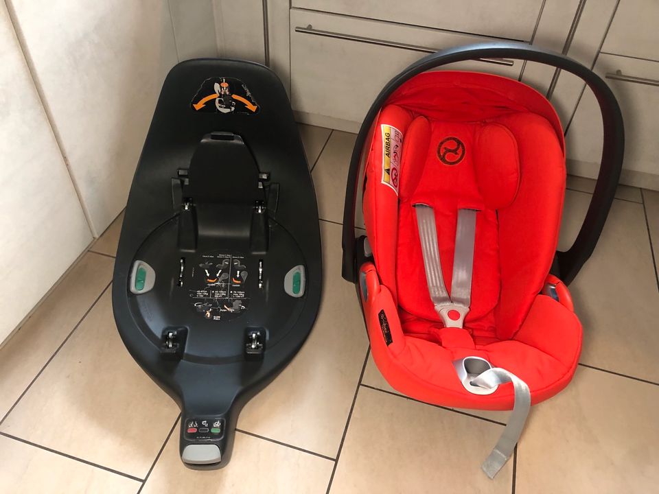 CYBEX Cloud Z i-Size Babyschale + Isofix Base Z I-size Universal in Minden