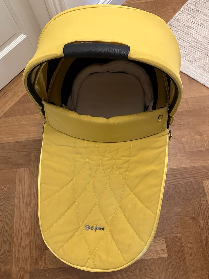 Cybex Priam Sportsitz,Babywanne + Autoschale in Frankfurt am Main