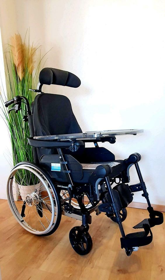 Clematis Pro Pflegerollstuhl Multifunktionsrollstuhl Rollstuhl in  Baden-Württemberg - Stockach | eBay Kleinanzeigen ist jetzt Kleinanzeigen