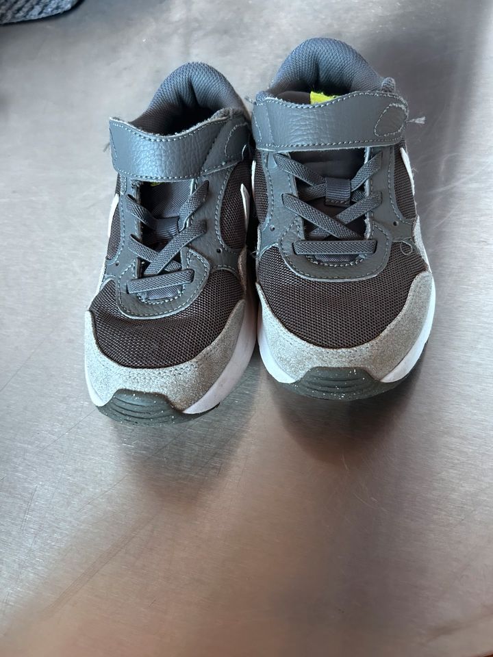 Nike kinderschuhe in Wangen im Allgäu