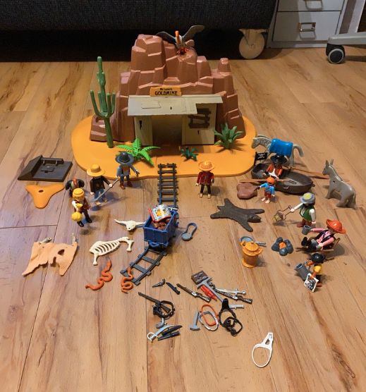 Playmobil 3802 Mc Larens Goldmine Western viel Zubehör in Lünen