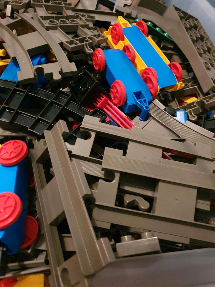 Lego zu verkaufen mit Bahnstreckenteile in Bad Oeynhausen