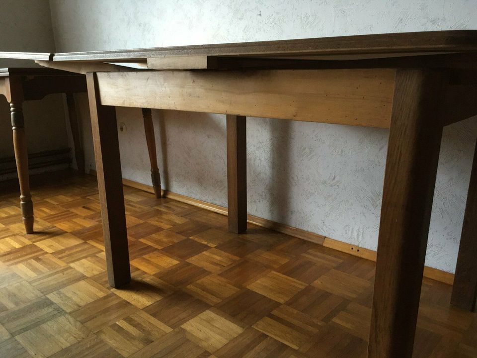 Tisch Eiche massiv, Original 30er, 40er Jahre,  beids. ausziehbar in Iffezheim
