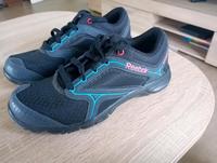 Reebok Sneaker Schuhe Sportschuhe 38,5 neuwertig Rostock - Lichtenhagen Vorschau