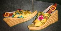 Tamaris Damen Sandalen Keilabsatz Hawaii Gr.38 Rockabilly Schuhe Nordrhein-Westfalen - Grevenbroich Vorschau