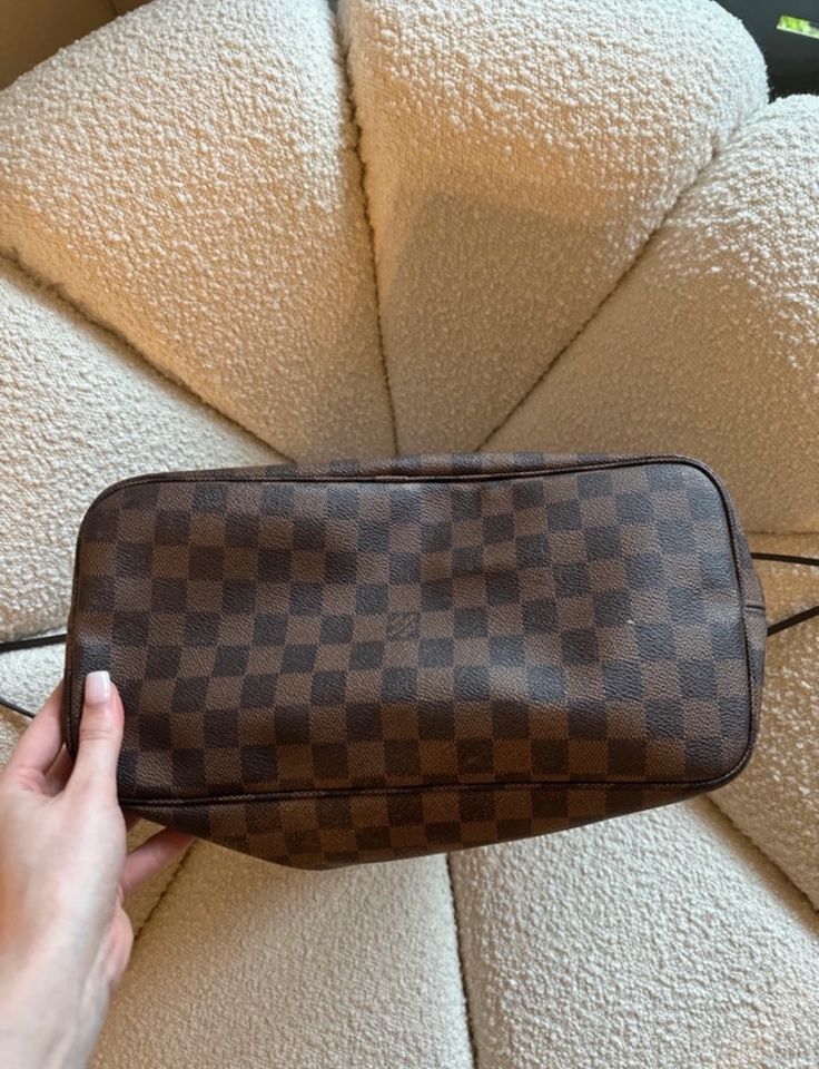 Louis Vuitton Neverfull MM in Düsseldorf