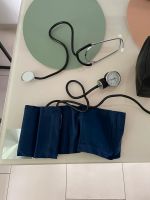 Manuelles Blutdruckmessgerät mit Stethoskop Nordrhein-Westfalen - Gladbeck Vorschau