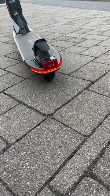 Segway Ninebot KickScooter Air T15E - NEUWERTIG in Odenthal