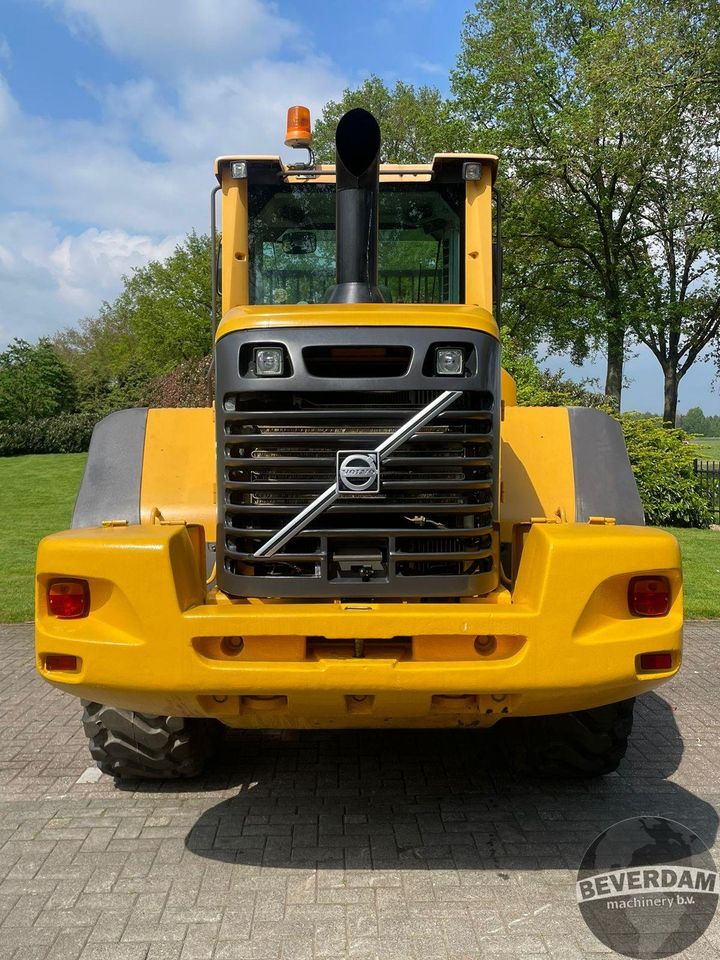 Volvo L90F Radlader in Uelsen