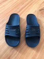 Badeschuhe Gr 37 dunkelblau Frankfurt am Main - Bornheim Vorschau