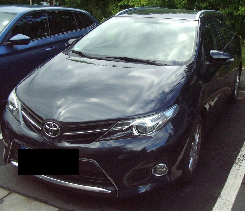 Toyota Auris 1.6 Life+ Touring Sports, Kamera, Sitzh., Klima in Dresden