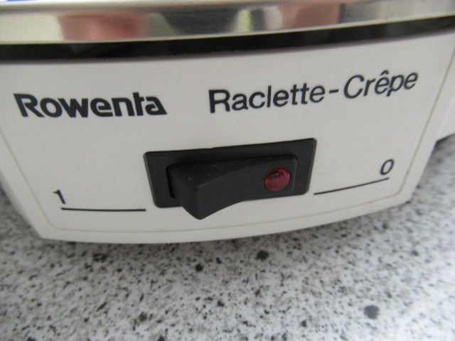 Raclette + Crepes „Orig. ROWENTA RC-06“ Gerät mit Zubehör für 6 P in Lemgo