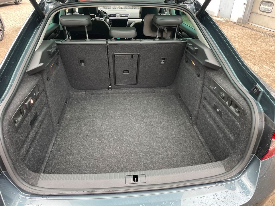 Škoda Superb 1.8 TSI DSG Style Columbus Standheizung ACC in Wadgassen