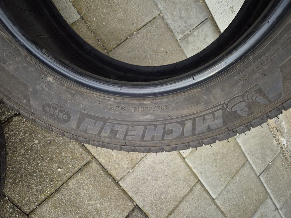 Michelin Reifen 205/60R16 in Niederkirchen bei Deidesheim