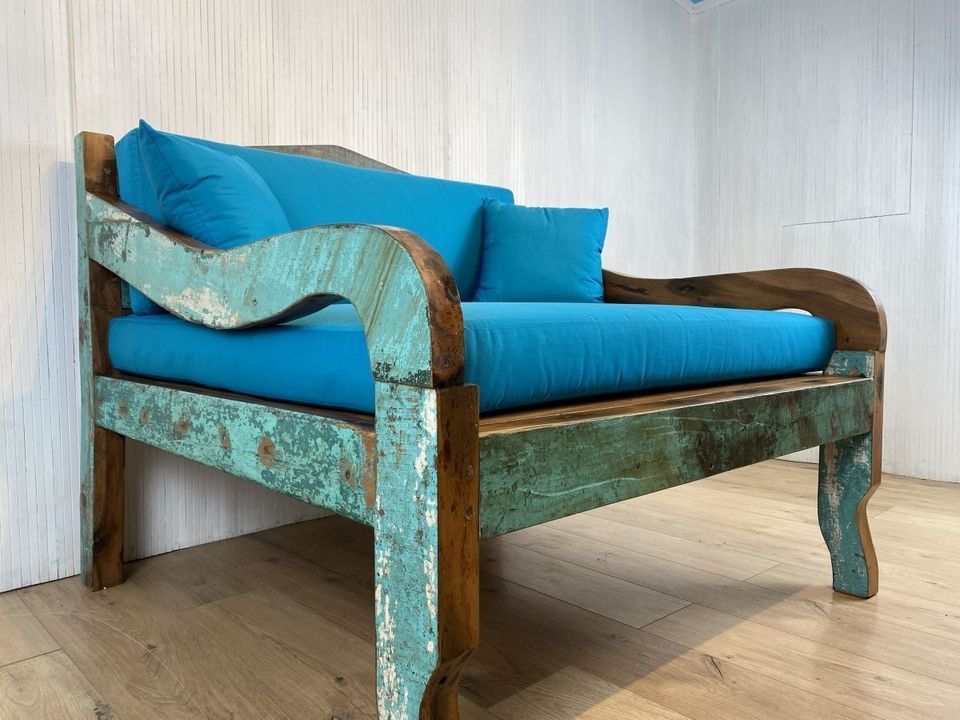 Boatwood by WMK # Besonderes kleines Sofa aus altem Bootsholz, ein handgefertigtes Unikat aus massivem Teakholz mit neuer Polsterung & Kissen # Couch Sessel Loungesessel Liege Loveseat Bootsmöbel Blau in Berlin