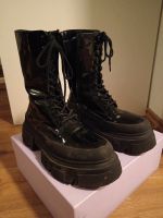 Boots Stiefeletten Plateau schwarz Größe 39 Nordrhein-Westfalen - Neuss Vorschau