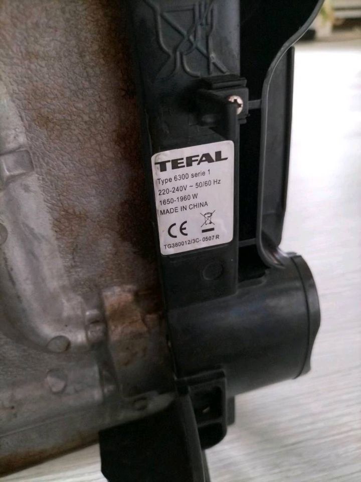 Elektrogrill Tefal Ultracompact 1800W in Ellerbek