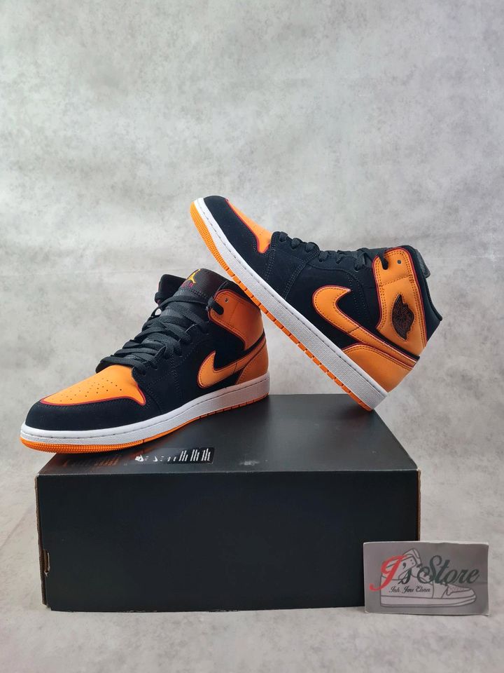 **NEU**|Nike Air Jordan 1 Mid SE|Black/Vivid Orange|Gr.44,5/46 in Frechen
