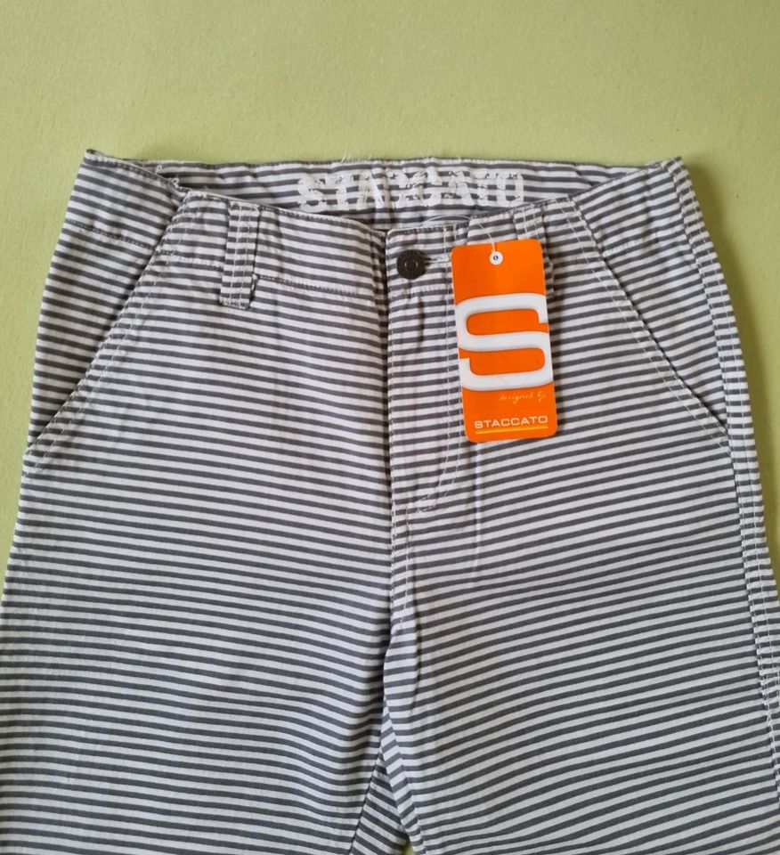 Kurze Hose Short Bermuda von Staccato Gr. 158 in Berglern