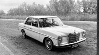 Mercedes w114,115 /8 Teile 1.Serie Niedersachsen - Barsinghausen Vorschau