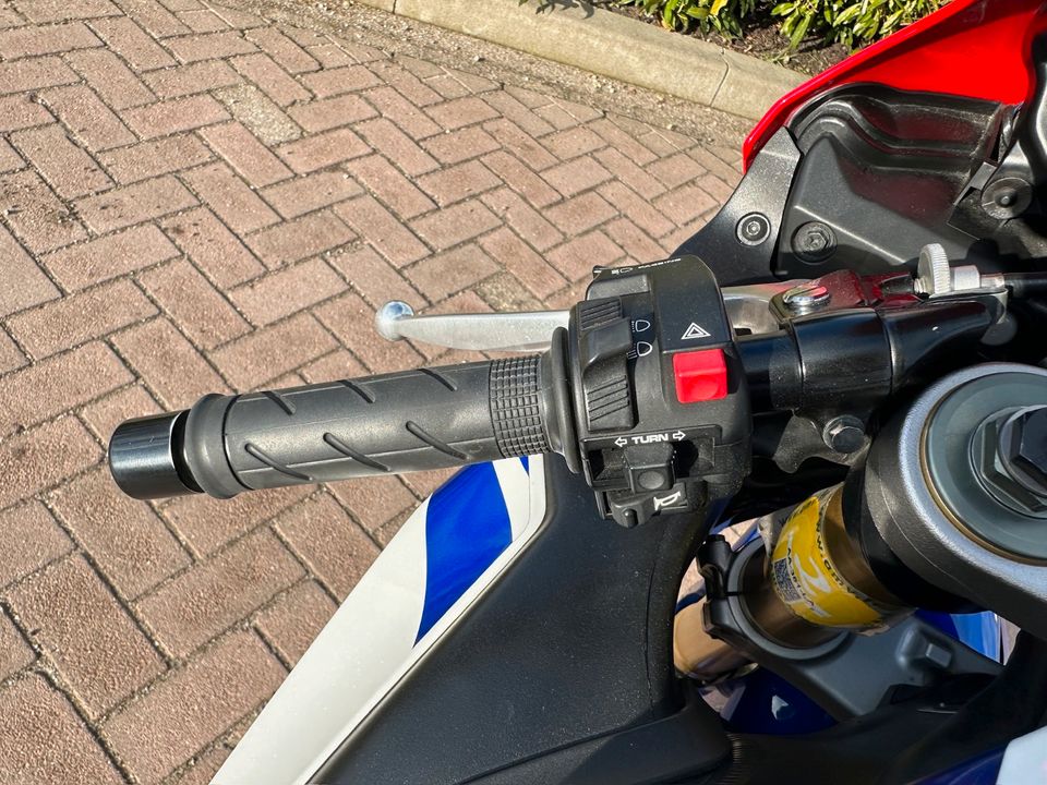 Honda CBR Fireblade 1000 in Moers