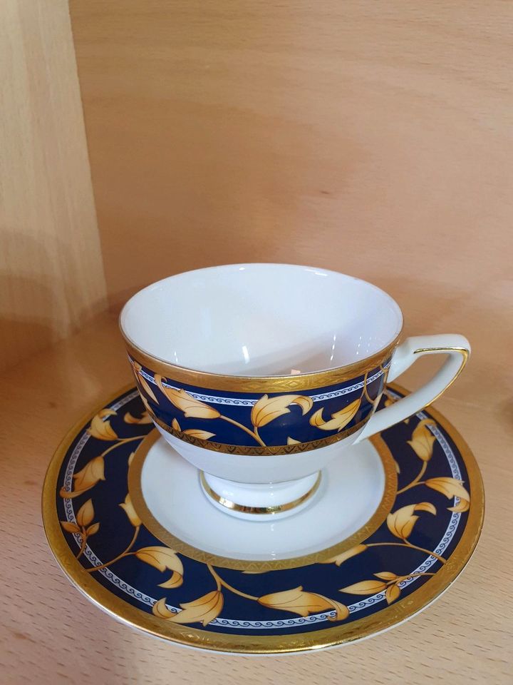 2 St. Kaffeetasse mit Untertasse von Heinrich Winterling in Süstedt