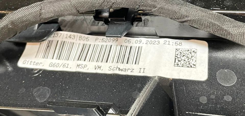 BMW 5er G60 I5 Stoßstange Stoßfänger Vorne M-Paket Carbon Schwarz in Remscheid